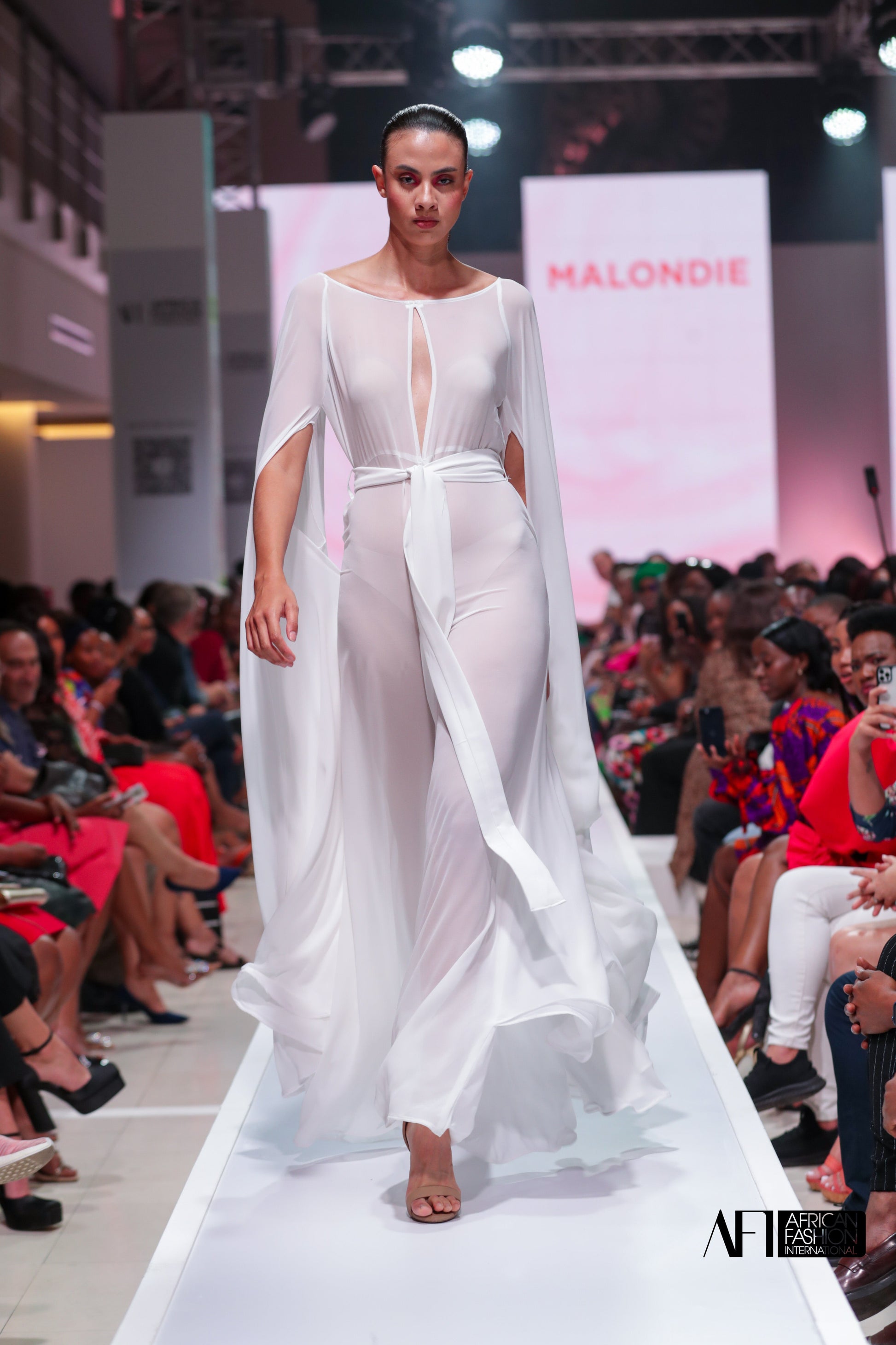 Malondie - Lot 10 Dress Auction